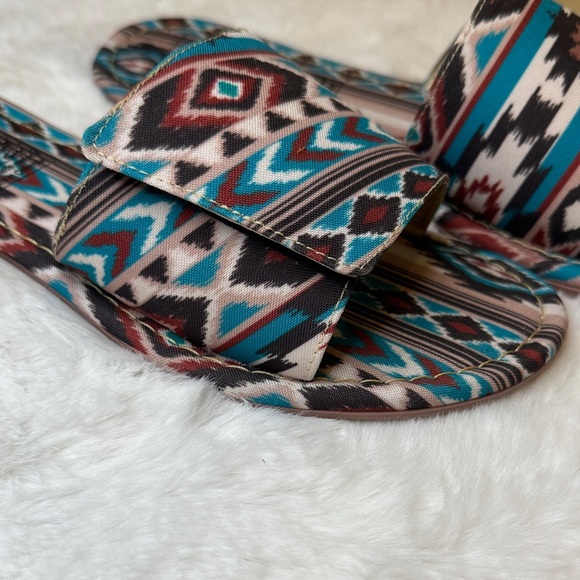 Multicolor Aztec Pattern Sandals - Picture 2 of 6